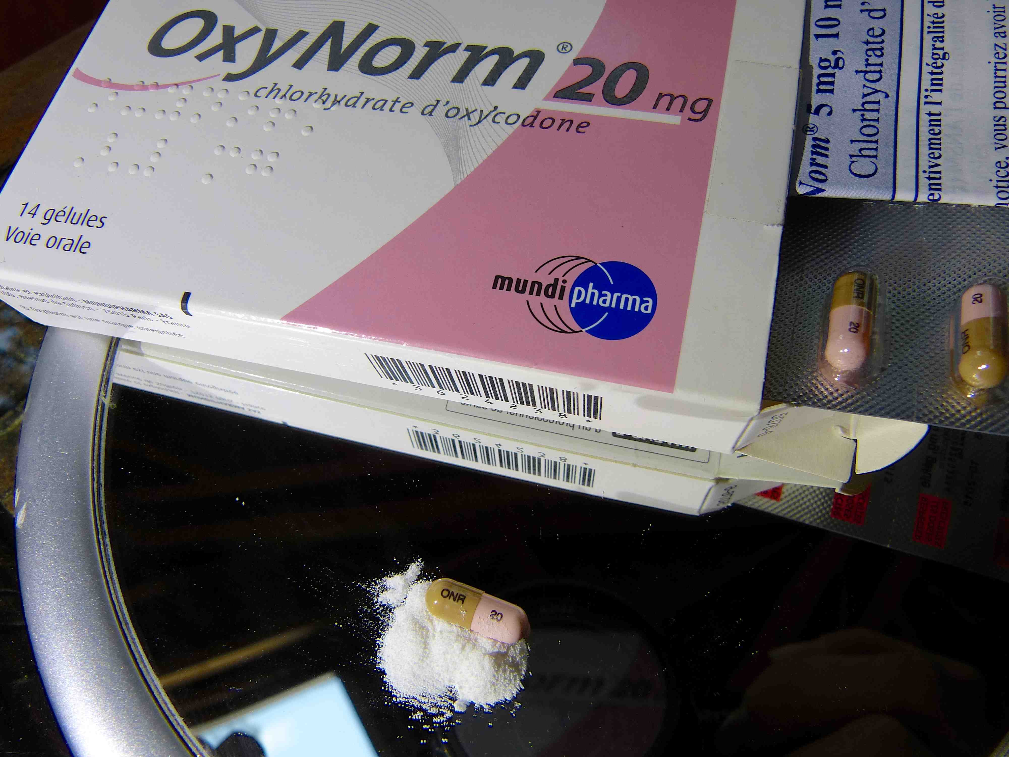 Boite et gélule d'Oxynorm 20mg