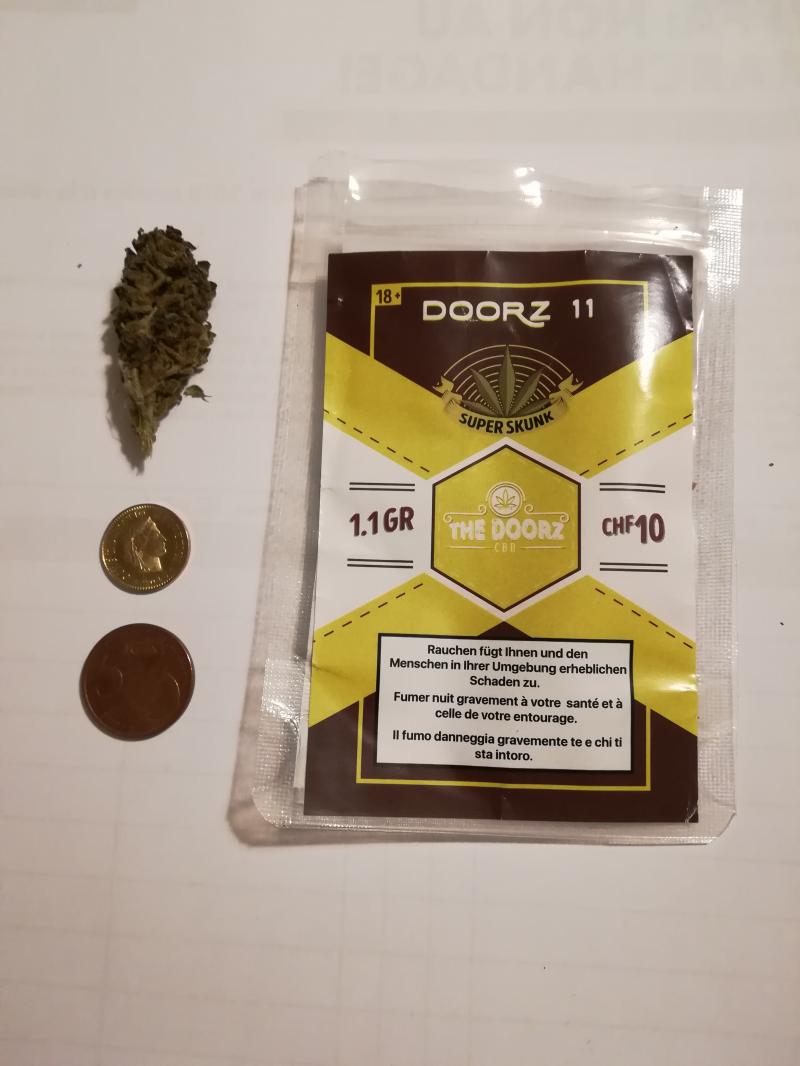 Weed Suisse Doorz Weed Suisse Doorz