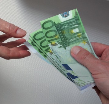 /forum/uploads/images/1556/paiements-en-especes-pas-plus-de-1000-euros-cas.jpg