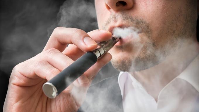 /forum/uploads/images/1561/e-cig.jpg
