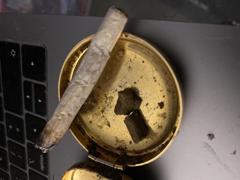 Plus que 2 petits joints de « Yellow » Plus que 2 petits joints de « Yellow »