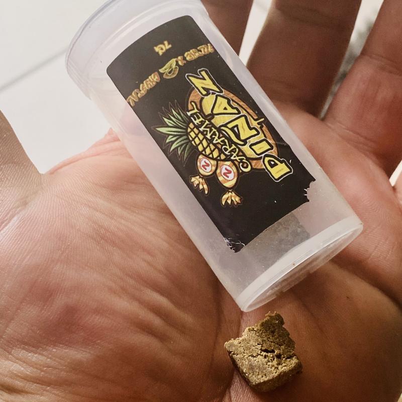 Semidry caramel pinaz