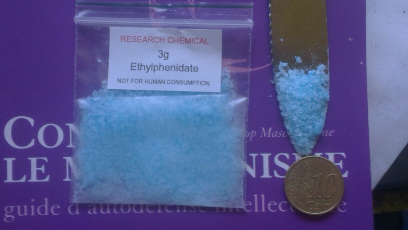 Fichier:Ethylphenidate bleu.jpg